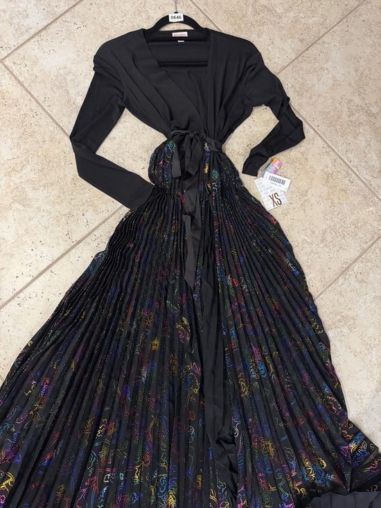 LuLaRoe Dresses & Skirts - LuLaRoe Deanne Black Maxi Dress with Multicolor Iridescent Print - NWT